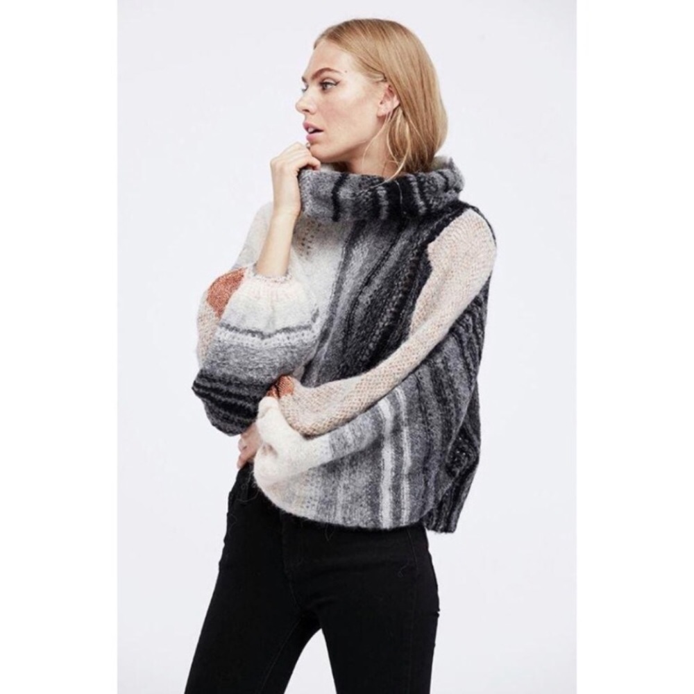 Free People Cloud Kicker Turtleneck Sweater M L